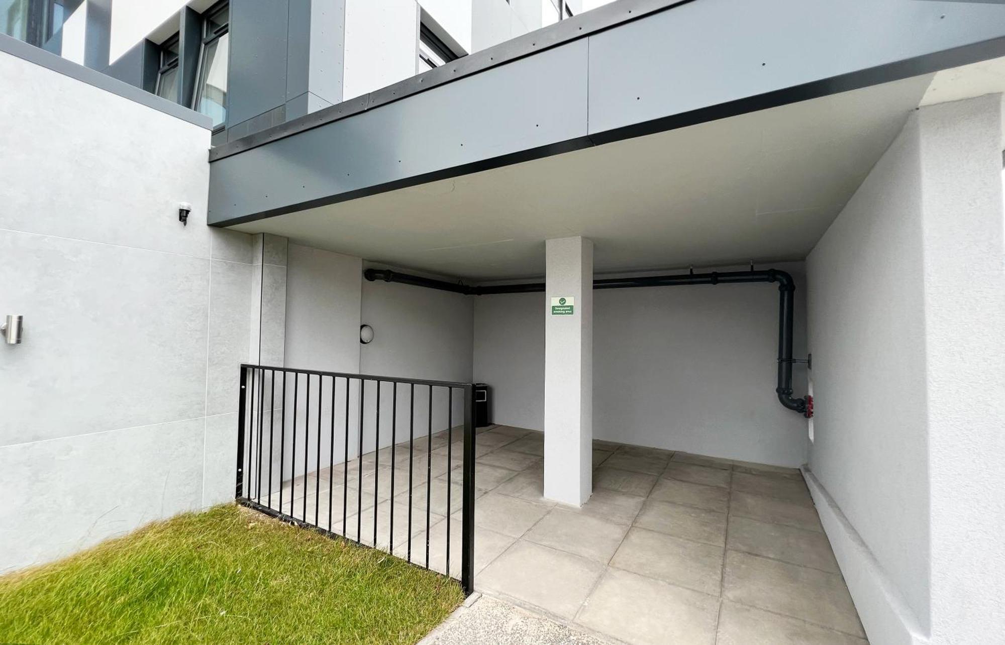The Kaizen Apartment West Bromwich Exterior photo