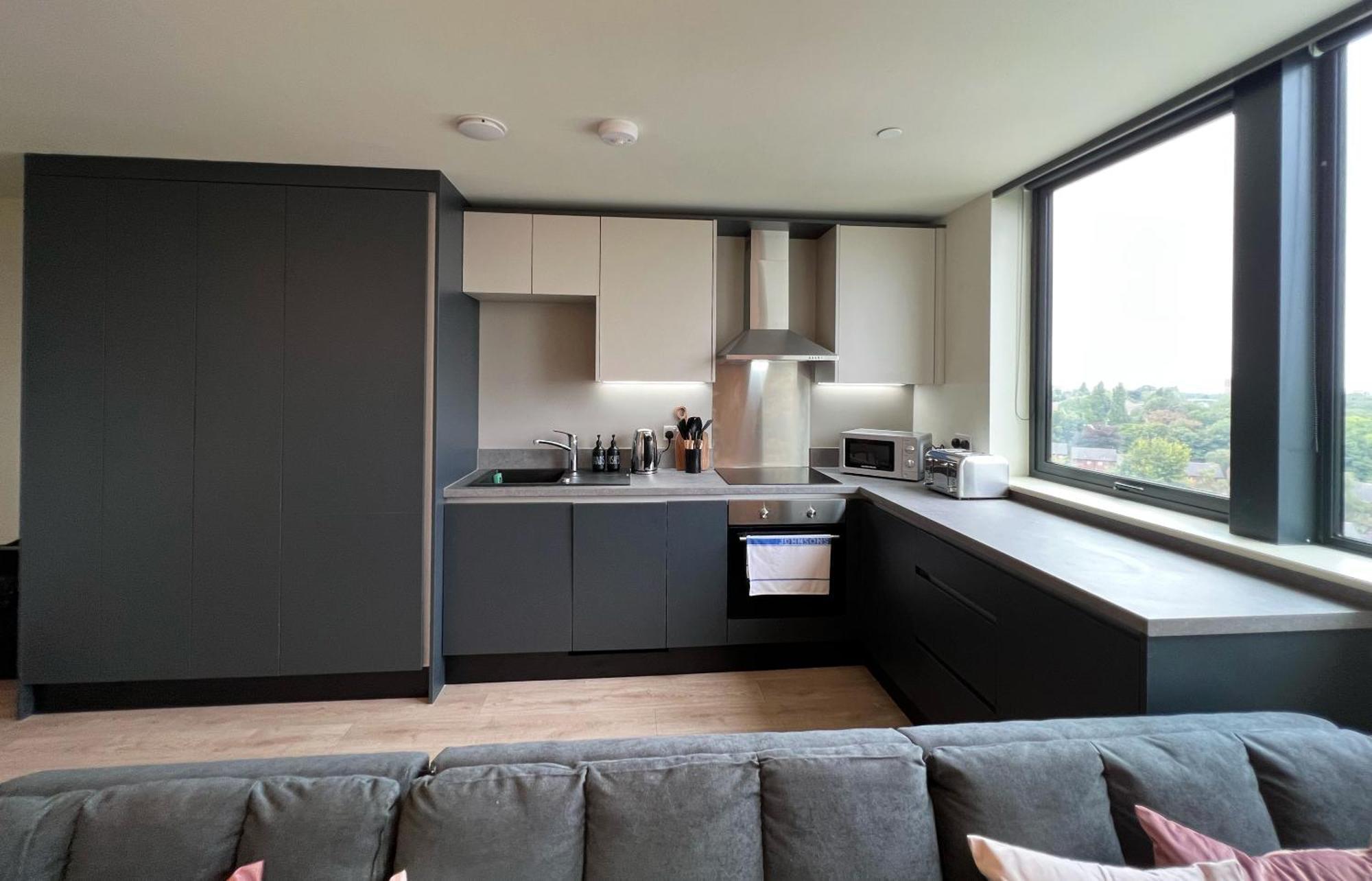 The Kaizen Apartment West Bromwich Exterior photo