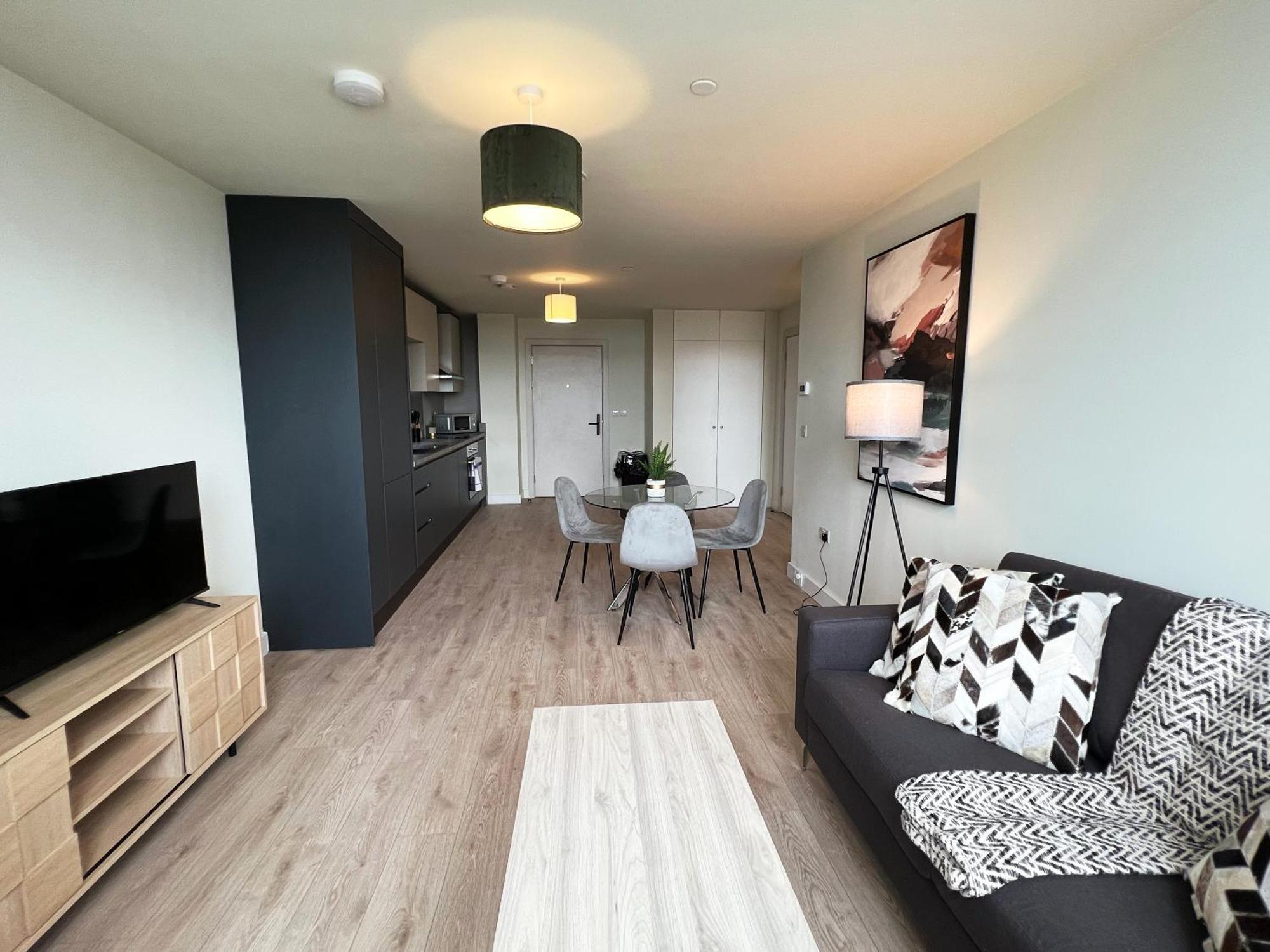 The Kaizen Apartment West Bromwich Room photo